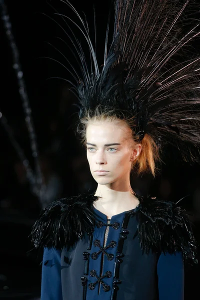 Look 72